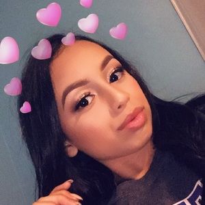 Meet your Posher, Jasmin